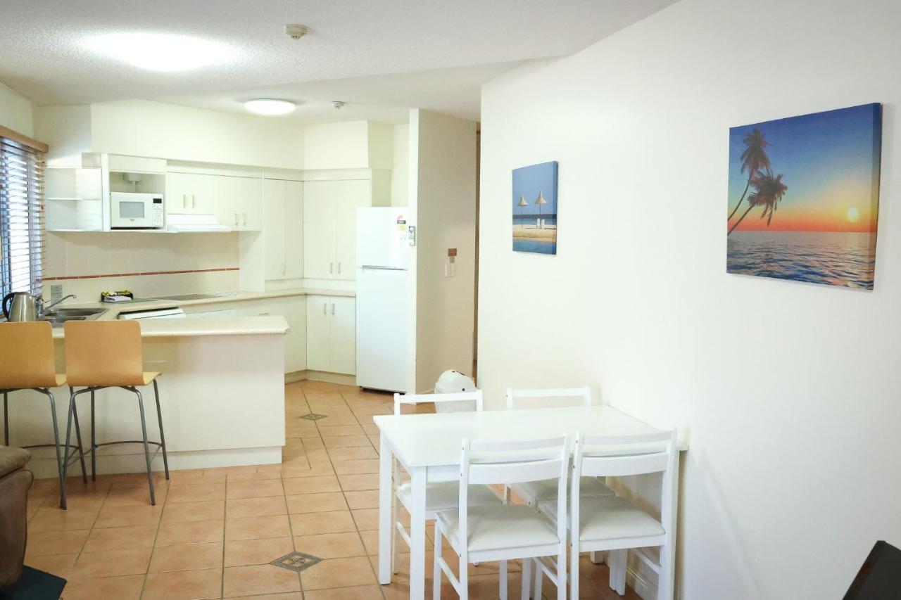 White Crest Apartments Hervey Bay Esterno foto
