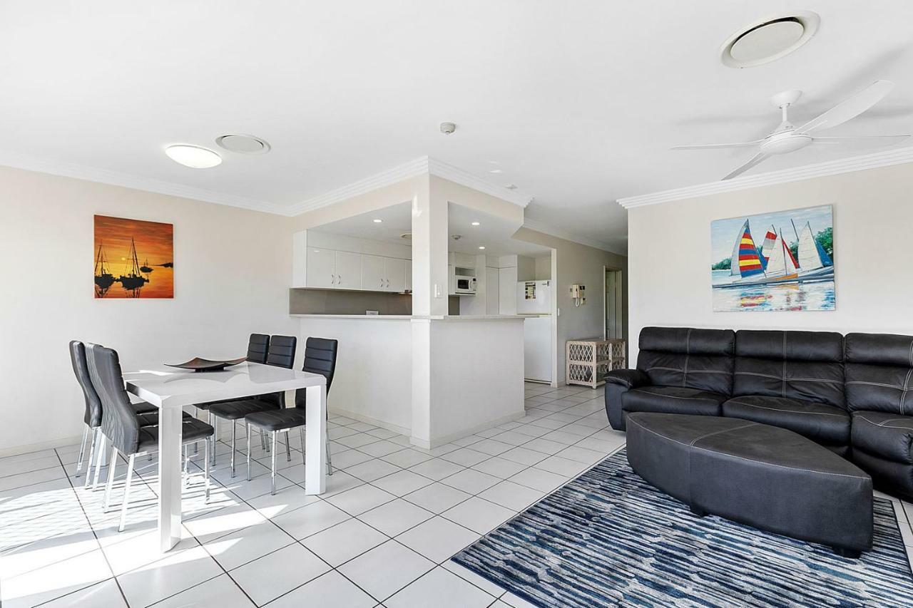 White Crest Apartments Hervey Bay Esterno foto