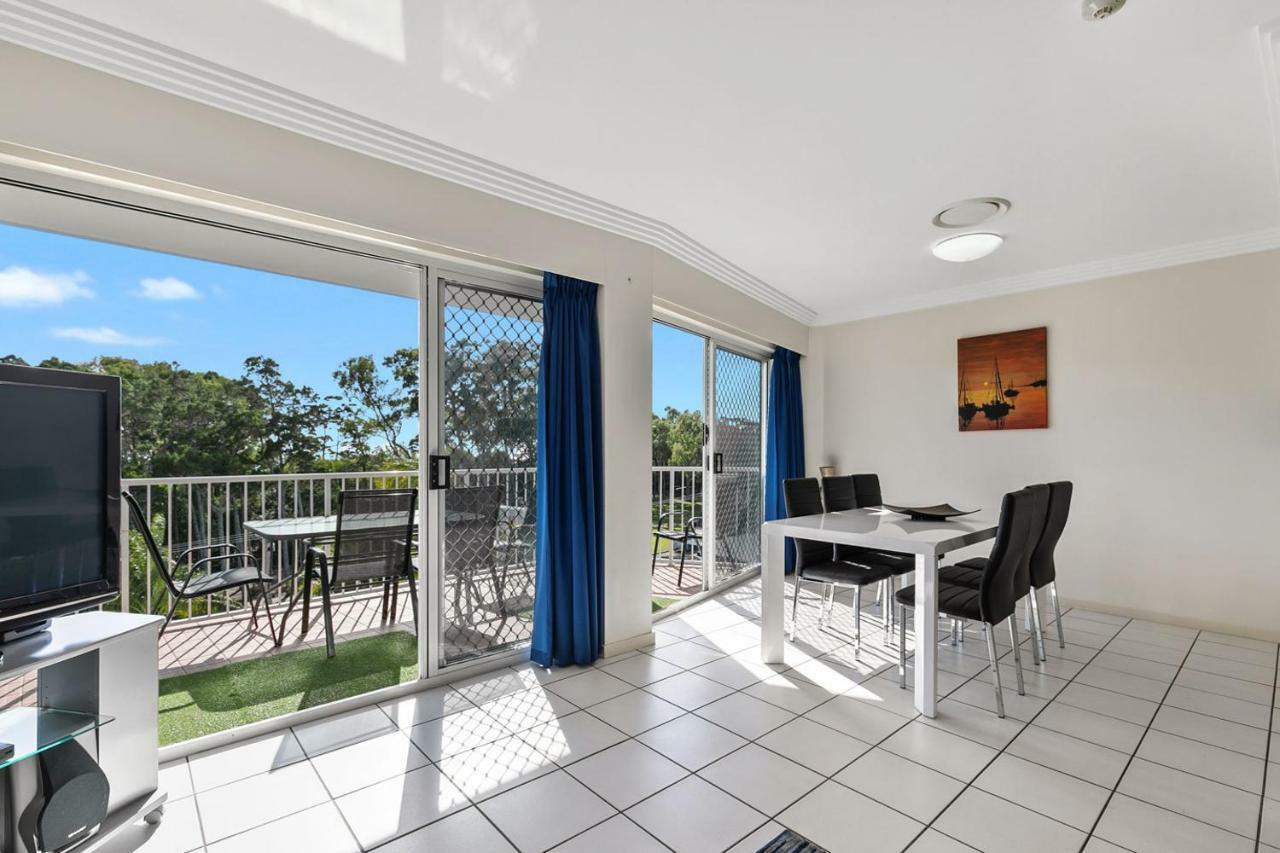 White Crest Apartments Hervey Bay Esterno foto