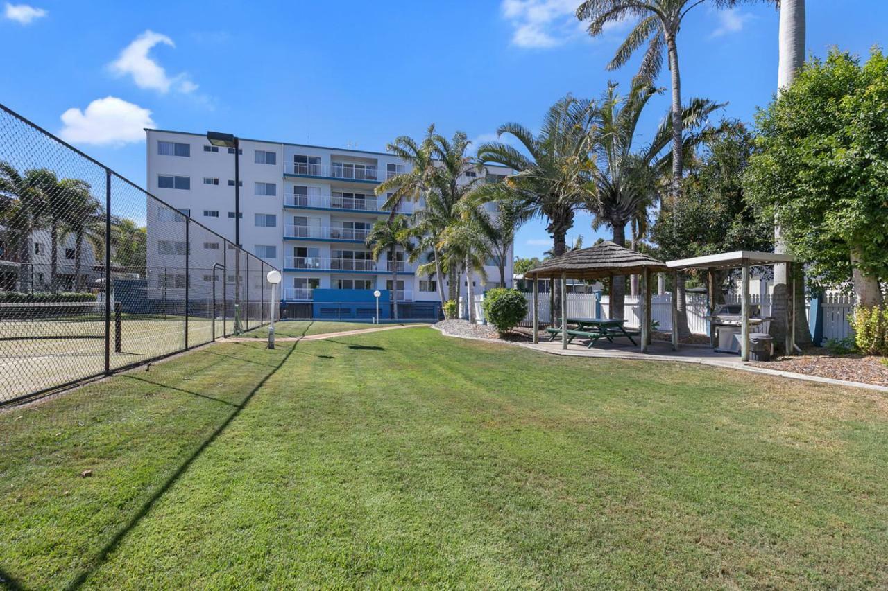 White Crest Apartments Hervey Bay Esterno foto